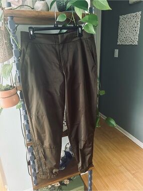 Athleta Radiant Joggers in Olive